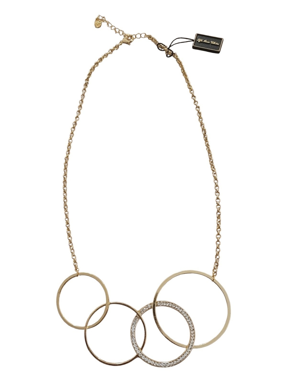 Lavish Gold Interlocking Circle Necklace with Pavรฉ Accent